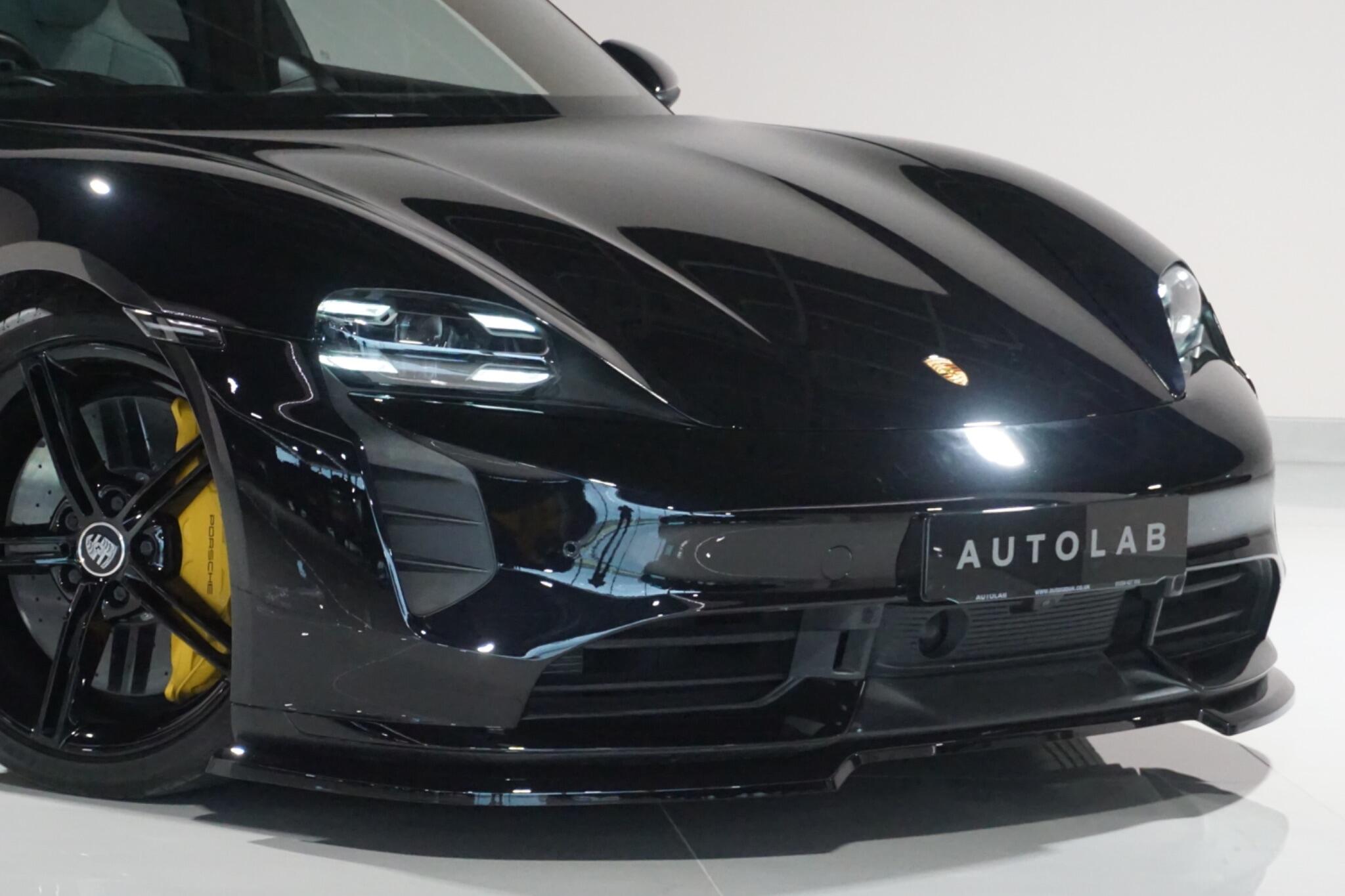 Porsche Taycan Performance Plus 93.4kWh Turbo Saloon 4dr Electric Auto 4WD (680 ps)